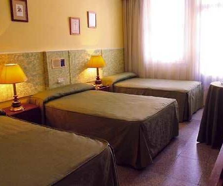 Hotel Casablanca Vigo Oda fotoğraf